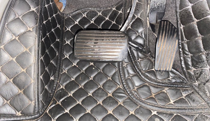 2017 Jeep Compass LIMITED 1.4 PETROL AT, Petrol, Automatic, 88,409 km, Pedals