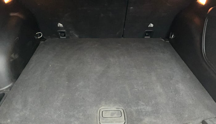 2021 Jeep Compass MODEL S (O) 1.4 PETROL DCT, Petrol, Automatic, 44,870 km, Boot Inside