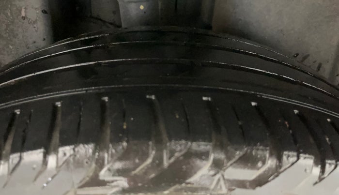 2021 Jeep Compass MODEL S (O) 1.4 PETROL DCT, Petrol, Automatic, 44,870 km, Right Rear Tyre Tread