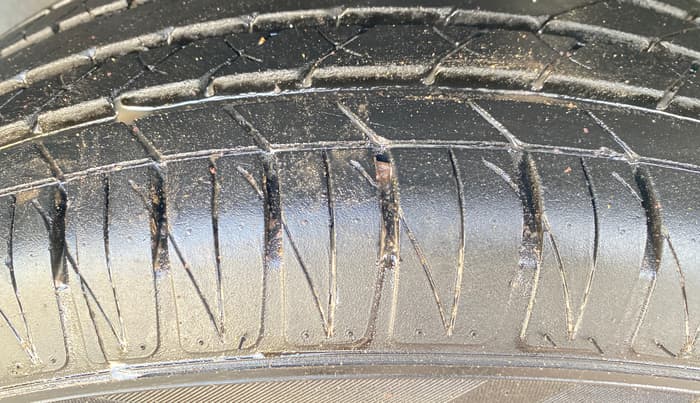 2019 Renault TRIBER RXZ, Petrol, Manual, 56,175 km, Right Front Tyre Tread
