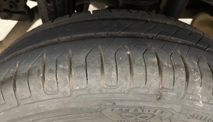 2015 Maruti Alto K10 VXI AMT, Petrol, Automatic, 1,07,039 km, Right Rear Tyre Tread