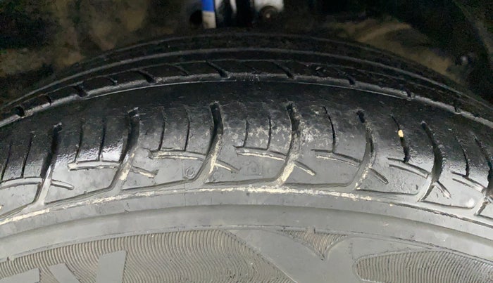 2019 Maruti Baleno DELTA PETROL 1.2, Petrol, Manual, 53,360 km, Right Front Tyre Tread