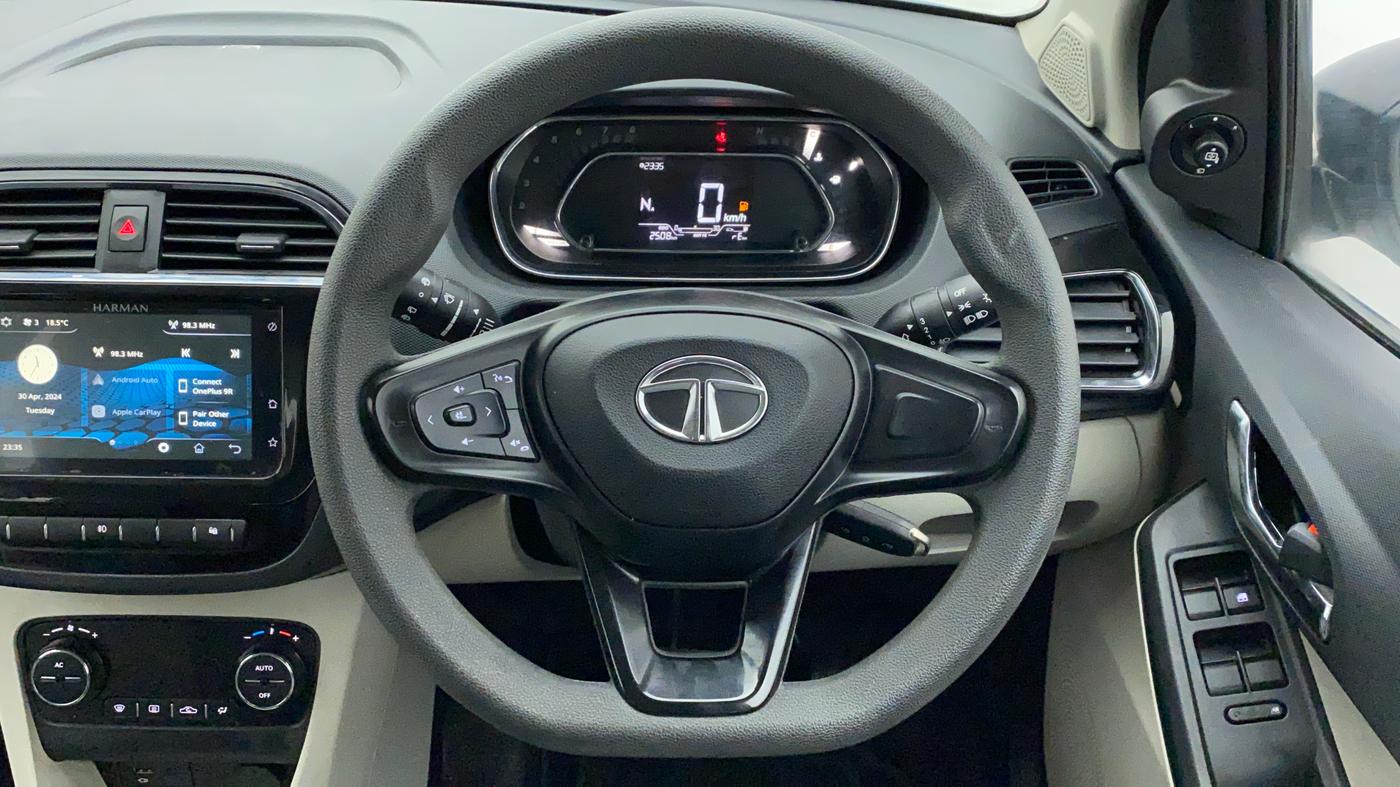 2022 Tata Tiago XZA PLUS PETROL, Petrol, Automatic, 2,507 km, Steering Wheel Close Up