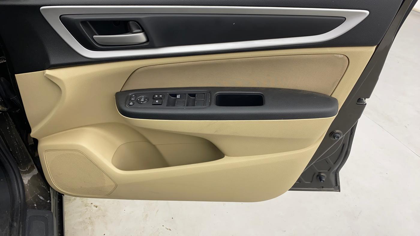 2023 Honda Amaze 1.2L I-VTEC VX, Petrol, Manual, 17,223 km, Driver Side Door Panels Control