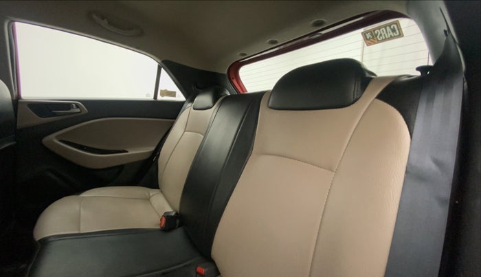 2016 Hyundai Elite i20 SPORTZ 1.2, Petrol, Manual, 65,507 km, Right Side Rear Door Cabin