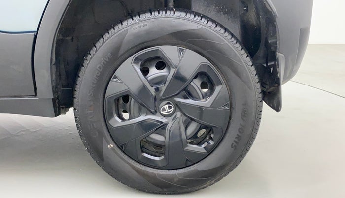 2022 Tata PUNCH ADVENTURE MT, Petrol, Manual, 9,991 km, Left Rear Wheel