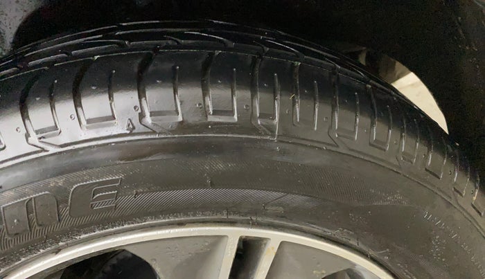 2017 Hyundai Creta SX PLUS AT 1.6 PETROL, Petrol, Automatic, 80,160 km, Left Rear Tyre Tread