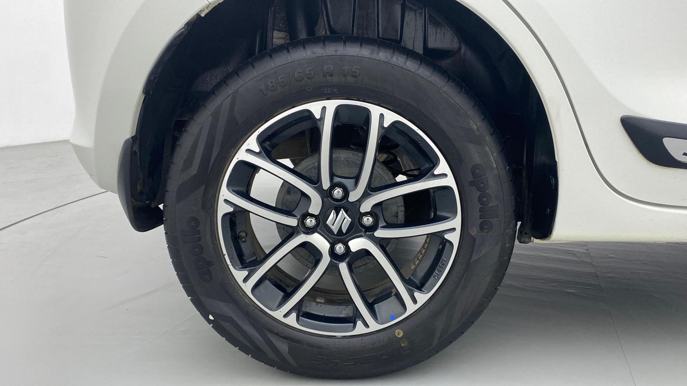 2021 Maruti Swift ZXI+ DUAL TONE , Petrol, Manual, 37,270 km, Right Rear Wheel