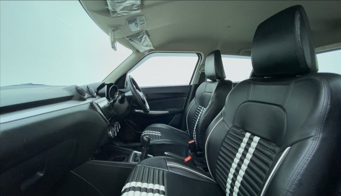 2021 Maruti Swift ZXI+ DUAL TONE , Petrol, Manual, 37,270 km, Right Side Front Door Cabin