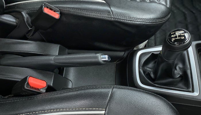 2021 Maruti Swift ZXI+ DUAL TONE , Petrol, Manual, 37,270 km, Gear Lever