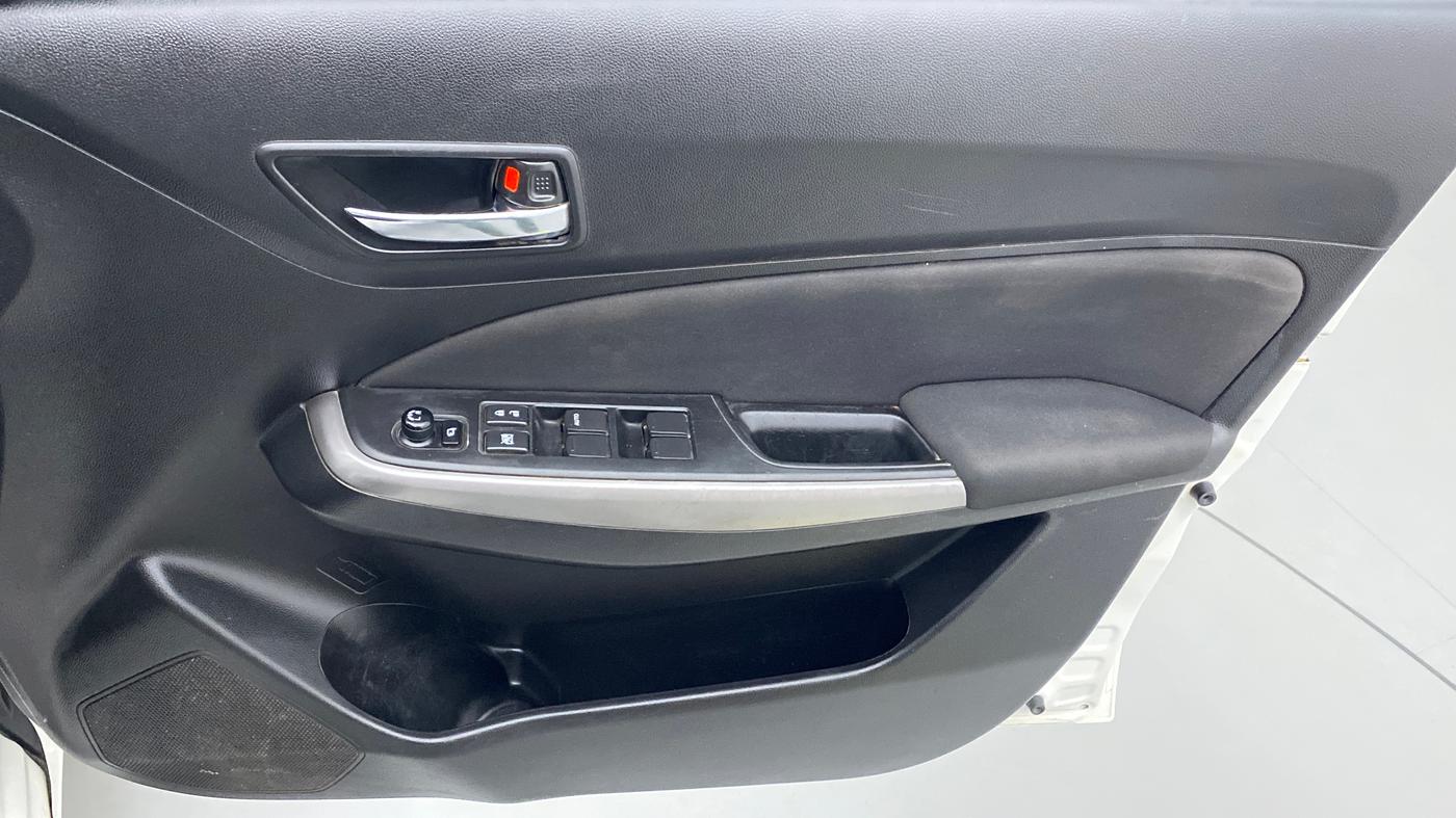 2021 Maruti Swift ZXI+ DUAL TONE , Petrol, Manual, 37,270 km, Driver Side Door Panels Control