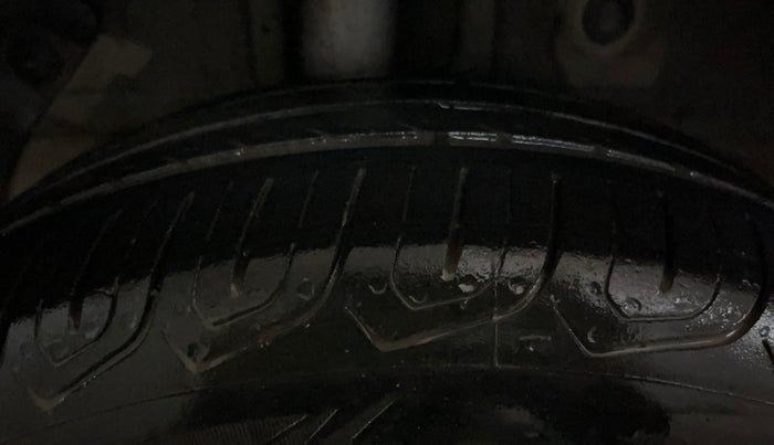 2016 Hyundai Elite i20 MAGNA 1.2, Petrol, Manual, 68,739 km, Right Rear Tyre Tread