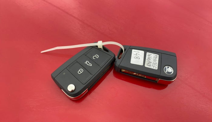 2023 Skoda KUSHAQ MONTE CARLO 1.0L TSI AT, Petrol, Automatic, 12,270 km, Key Close Up