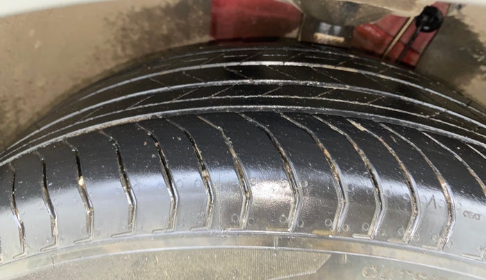 2023 Skoda KUSHAQ MONTE CARLO 1.0L TSI AT, Petrol, Automatic, 12,270 km, Left Front Tyre Tread