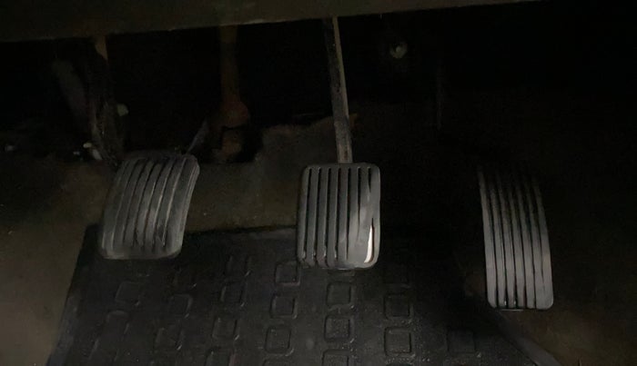 2015 Hyundai i10 MAGNA 1.1, CNG, Manual, 54,843 km, Pedals