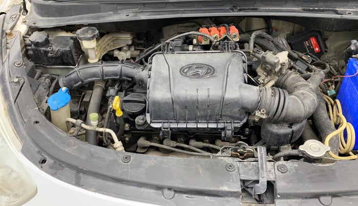 2015 Hyundai i10 MAGNA 1.1, CNG, Manual, 54,843 km, Engine View - Right