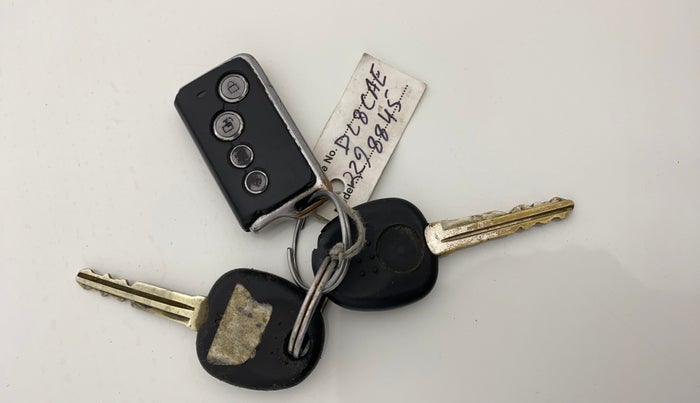 2015 Hyundai i10 MAGNA 1.1, CNG, Manual, 54,843 km, Key Close Up