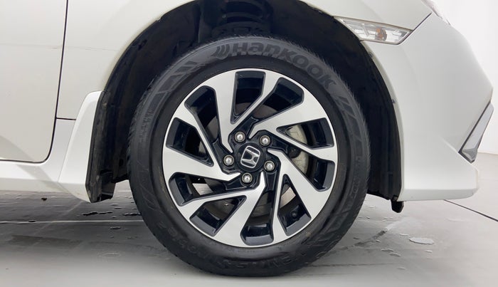 2019 Honda Civic VX CVT i-VTEC, Petrol, Automatic, 10,670 km, Right Front Wheel