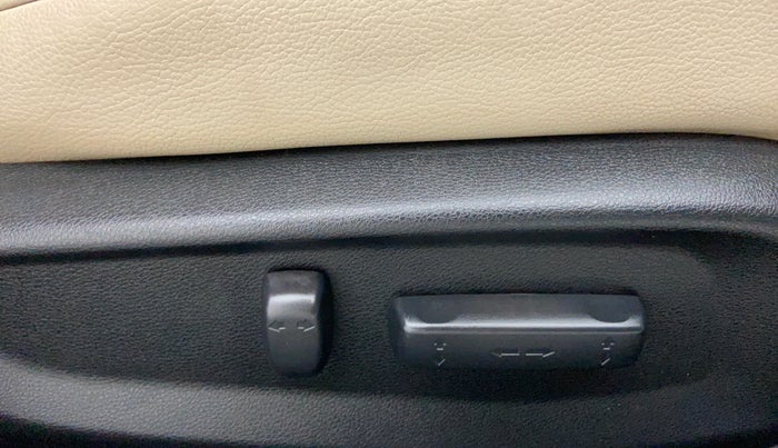 2019 Honda Civic VX CVT i-VTEC, Petrol, Automatic, 10,670 km, Driver Side Adjustment Panel