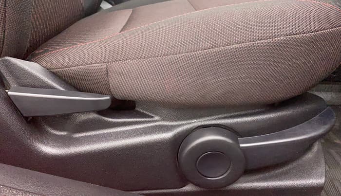 2011 Ford Figo 1.2 TITANIUM DURATEC, Petrol, Manual, 63,357 km, Driver Side Adjustment Panel