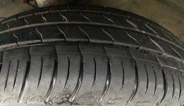 2014 Honda Amaze 1.2L I-VTEC S, Petrol, Manual, 1 km, Left Front Tyre Tread