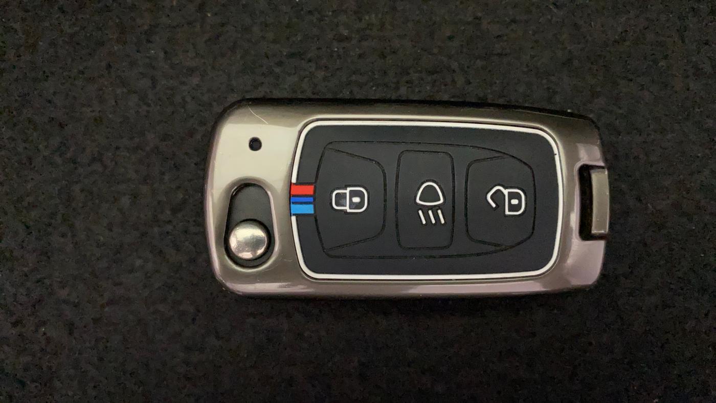 2019 Tata NEXON XM PETROL, Petrol, Manual, 39,225 km, Key Close Up