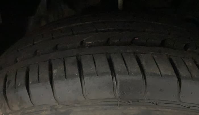 2019 Tata NEXON XM PETROL, Petrol, Manual, 39,225 km, Right Front Tyre Tread