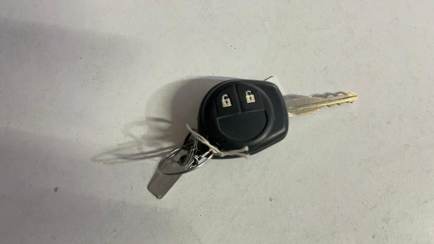 2014 Maruti Swift Dzire VXI, Petrol, Manual, 89,918 km, Key Close Up