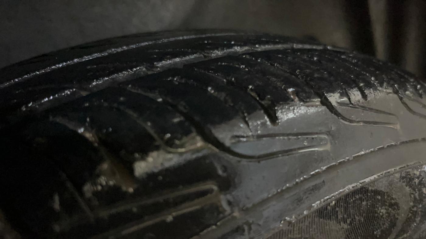 2014 Maruti Swift Dzire VXI, Petrol, Manual, 89,918 km, Right Rear Tyre Tread