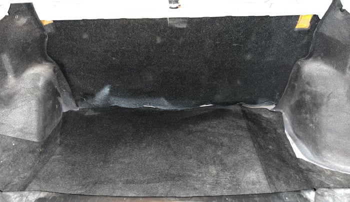 2014 Maruti Swift Dzire VXI, Petrol, Manual, 89,918 km, Boot Inside