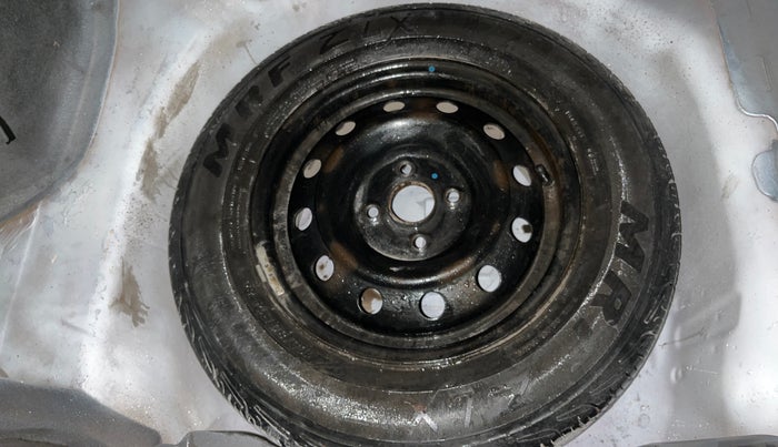 2014 Maruti Swift Dzire VXI, Petrol, Manual, 89,918 km, Spare Tyre