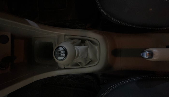 2014 Maruti Swift Dzire VXI, Petrol, Manual, 89,918 km, Gear Lever