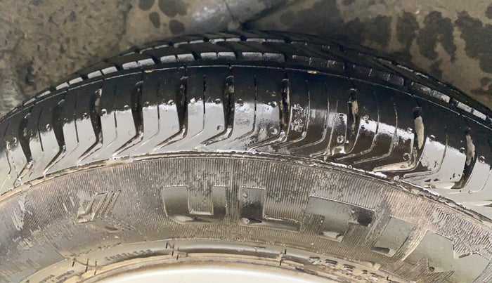 2013 Hyundai i10 MAGNA 1.1, Petrol, Manual, 38,440 km, Left Rear Tyre Tread