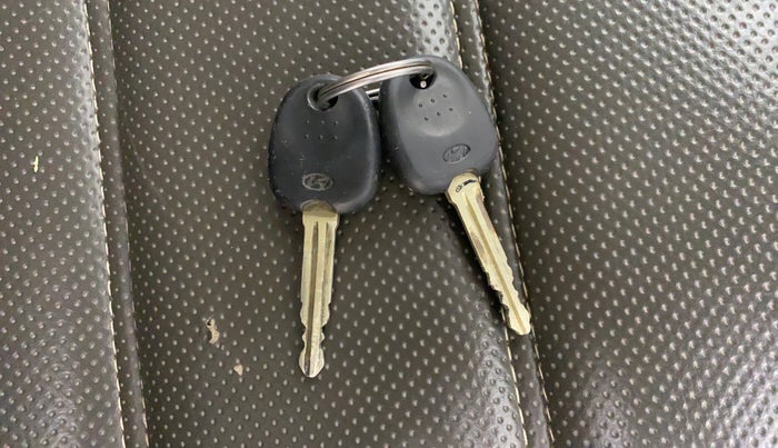 2013 Hyundai i10 MAGNA 1.1, Petrol, Manual, 38,440 km, Key Close Up