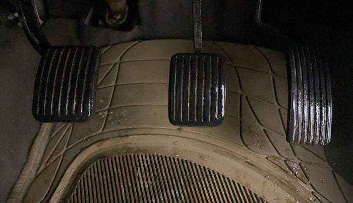 2013 Hyundai i10 MAGNA 1.1, Petrol, Manual, 38,440 km, Pedals