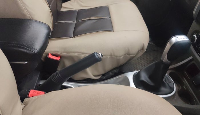 2019 Renault Duster RXS CVT, CNG, Automatic, 54,049 km, Gear Lever