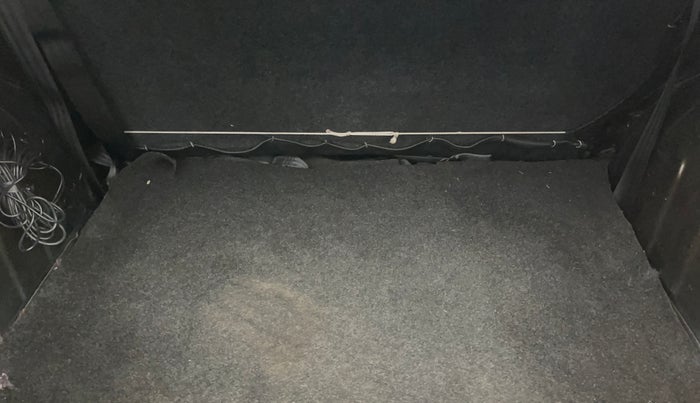 2017 Renault Kwid RXT 1.0 AMT (O), Petrol, Automatic, 50,004 km, Boot Inside