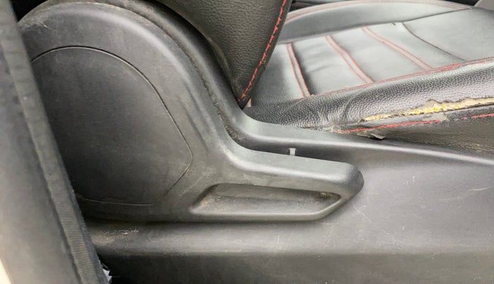 2021 Tata Tiago XT (O) PETROL, CNG, Manual, 51,652 km, Driver Side Adjustment Panel