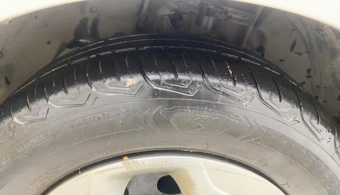 2021 Tata Tiago XT (O) PETROL, CNG, Manual, 51,652 km, Left Front Tyre Tread