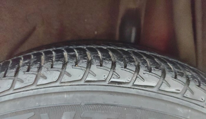 2019 Maruti Celerio VXI AMT, Petrol, Automatic, 47,708 km, Left Rear Tyre Tread