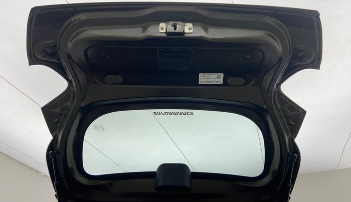2021 Renault Kwid 1.0 RXT Opt AT, Petrol, Automatic, 7,336 km, Boot Door Open
