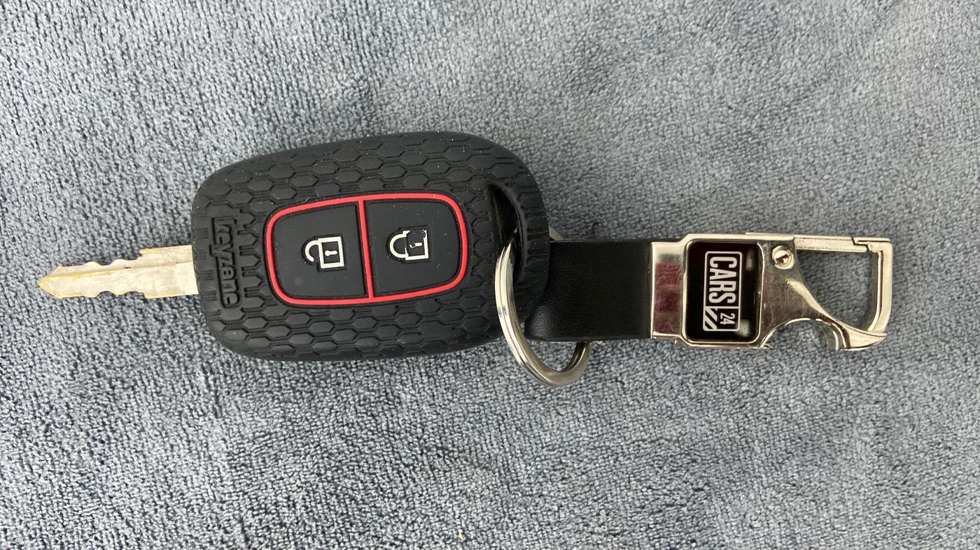2021 Renault Kwid 1.0 RXT Opt AT, Petrol, Automatic, 7,336 km, Key Close Up