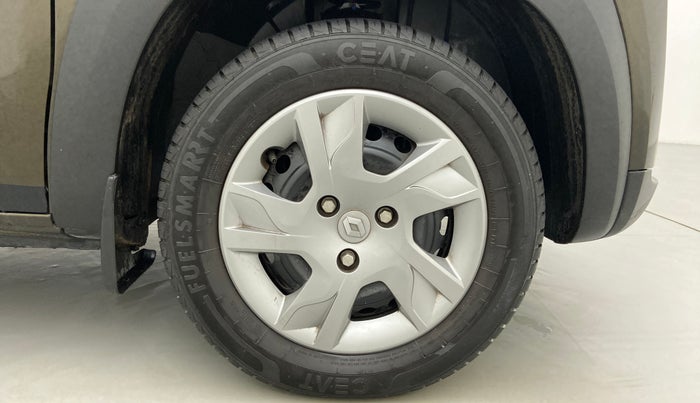 2021 Renault Kwid 1.0 RXT Opt AT, Petrol, Automatic, 7,336 km, Right Front Wheel
