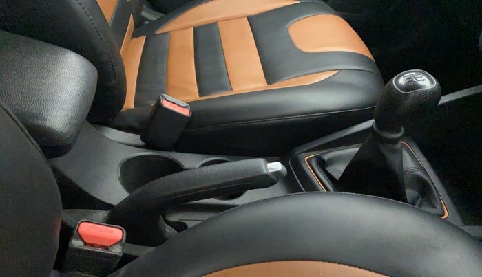 2015 Hyundai i20 Active 1.2 S, Petrol, Manual, 39,448 km, Gear Lever