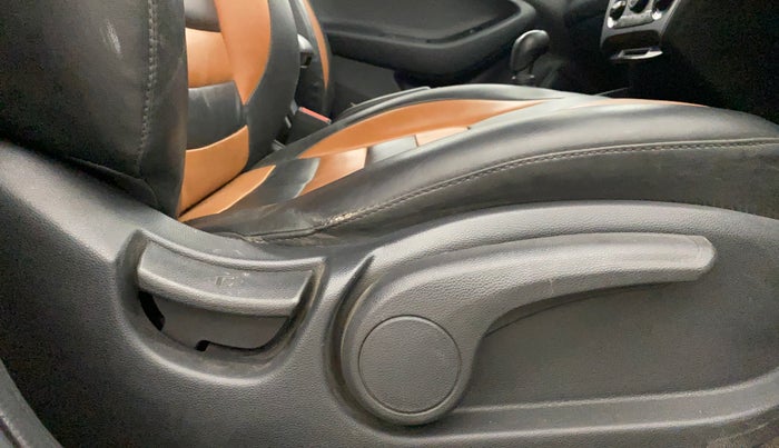 2015 Hyundai i20 Active 1.2 S, Petrol, Manual, 39,448 km, Driver Side Adjustment Panel