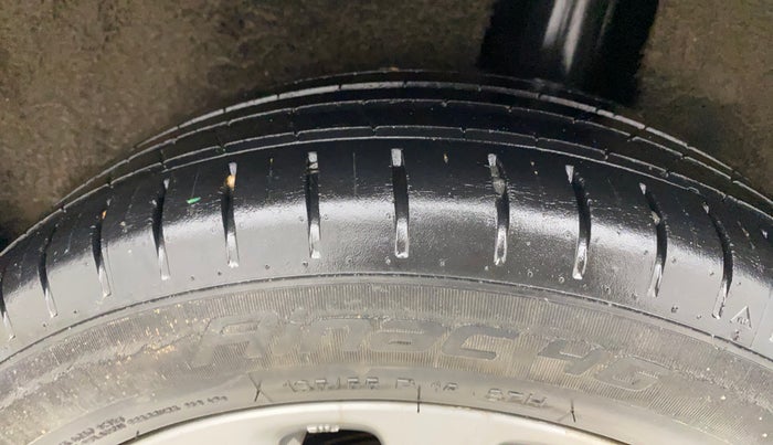 2018 Maruti Baleno ZETA CVT PETROL 1.2, Petrol, Automatic, 45,398 km, Left Rear Tyre Tread