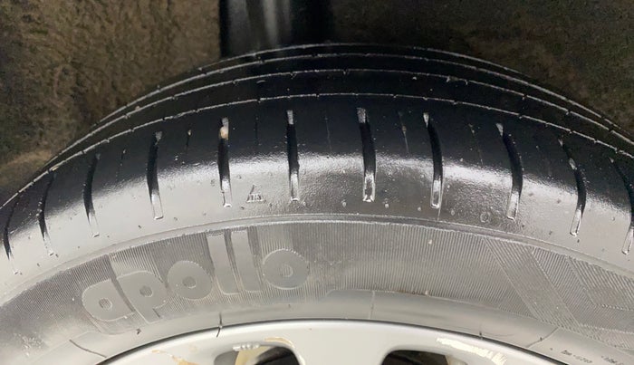 2018 Maruti Baleno ZETA CVT PETROL 1.2, Petrol, Automatic, 45,398 km, Right Rear Tyre Tread