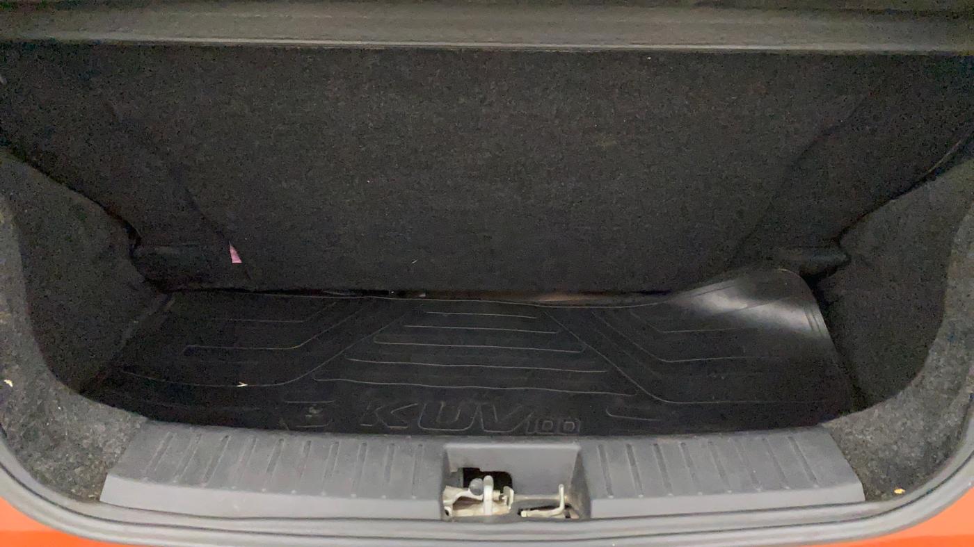 2016 Mahindra Kuv100 K4 PLUS 6 STR, Petrol, Manual, 33,431 km, Boot Inside