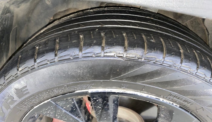 2023 MG HECTOR SAVVY PRO 1.5 TURBO CVT PETROL, Petrol, Automatic, 57,422 km, Left Front Tyre Tread