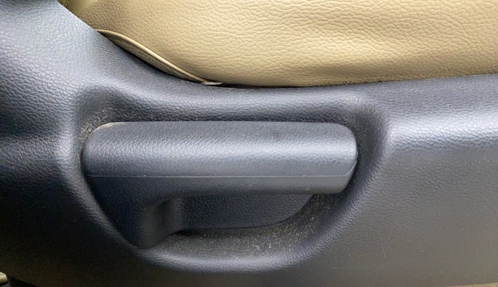 2018 Honda City 1.5L I-VTEC V MT, Petrol, Manual, 81,066 km, Driver Side Adjustment Panel